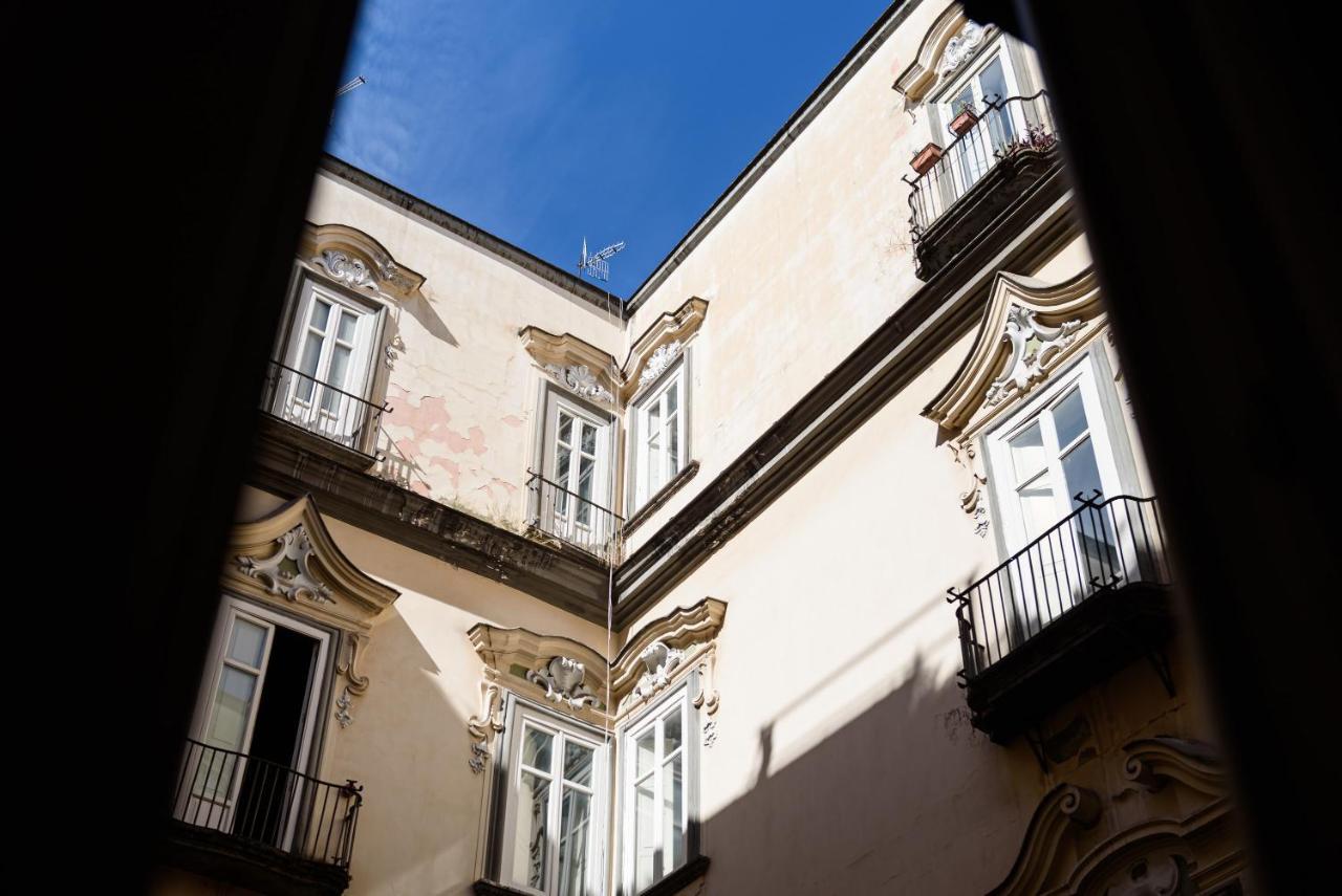 Palazzo Dello Spagnolo Suite Nápoles Exterior foto